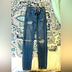 American Eagle brand distressed skinny jeans size 00 SHORT
